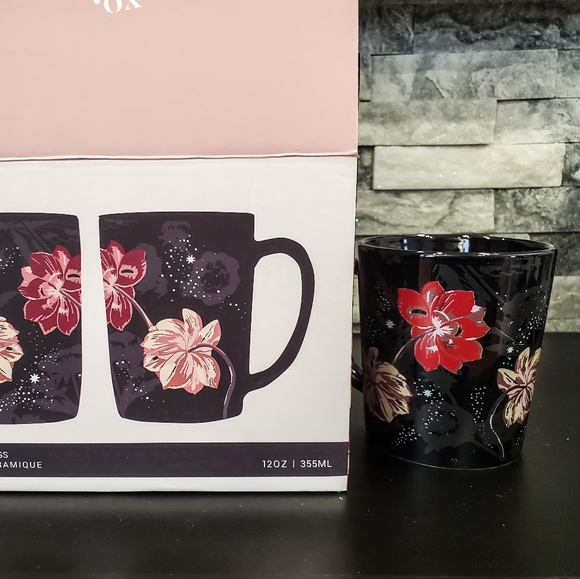 Isaac Mizrahi Collection Mug (2 mugs) - Picture 4 of 4